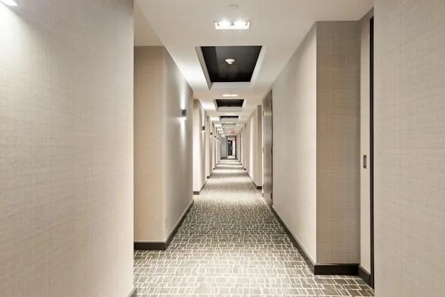 Lobby d’hôtel moderne